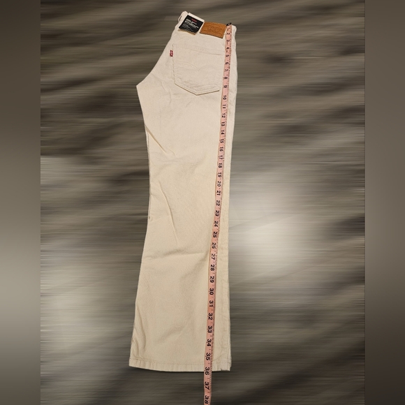 Ladies Levi's mid Rise corduroy - Picture 9 of 11